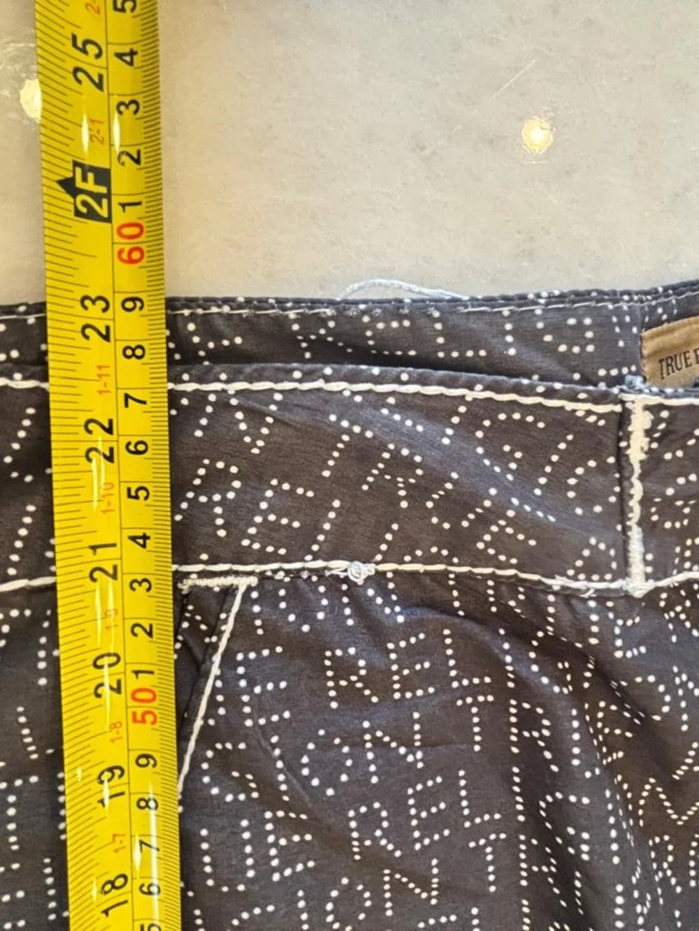 True Religion Men's 38 Board Shorts Black Logo Contrast Stitch Swim